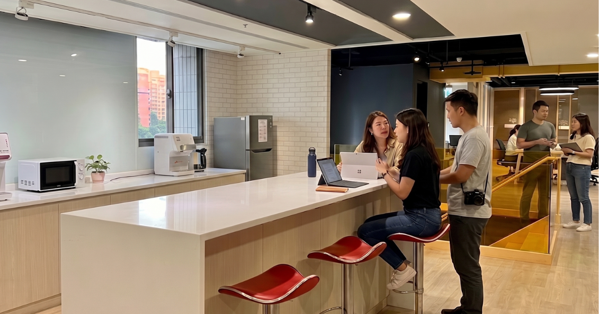 數位遊牧在林口大瀚環球商務中心5樓 coworking space公共區域互相交流分享