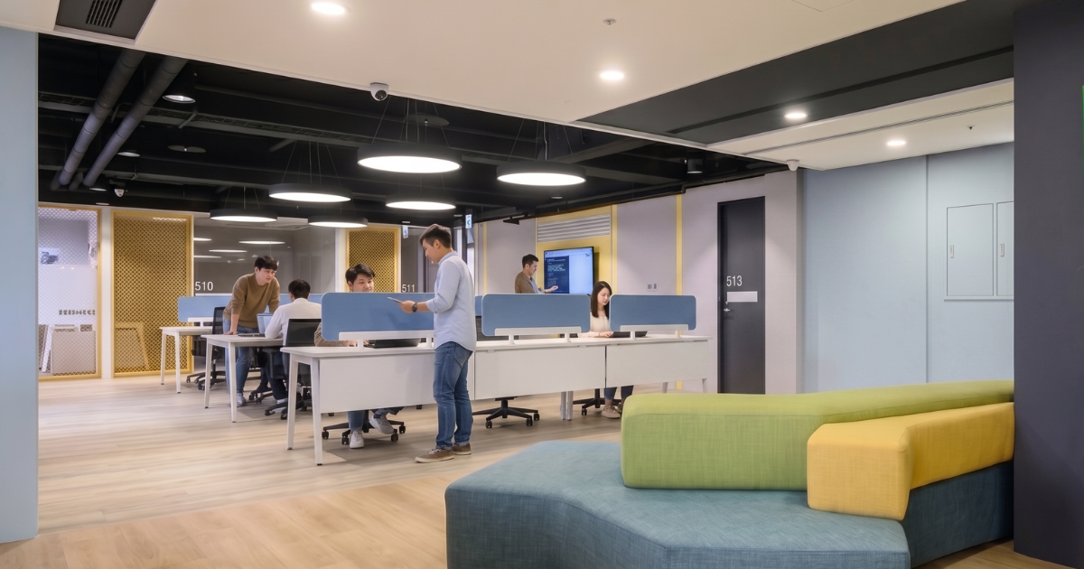 新創團隊在林口大瀚環球商務中心5樓 coworking space固定位